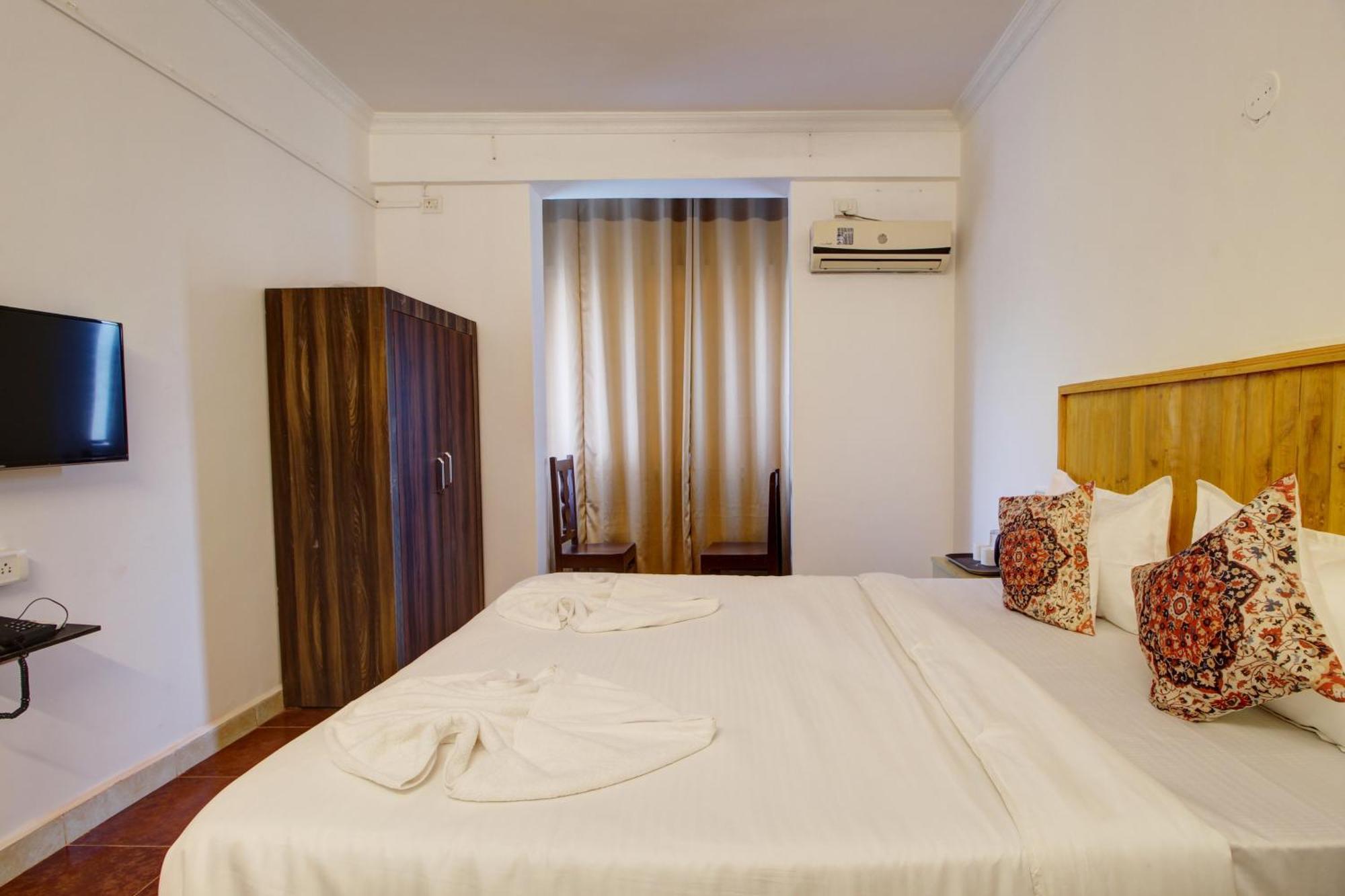 Hotel Pleasure Inn Near Turtle Beach Morjim Manage By Ld Group Of Hospitality Екстериор снимка